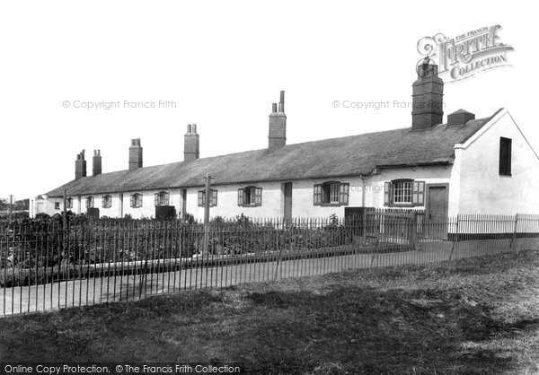 Photo of Pegwell, Coastguard Cottages 1907
