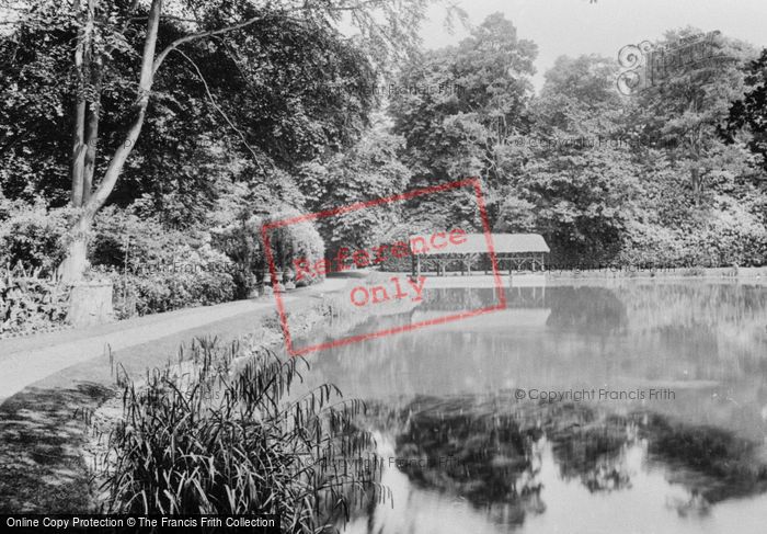 Photo of Pell Wall Hall, The Lake 1911