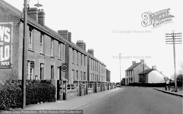 Photo of Pembrey, Llando Terrace c.1965