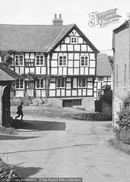 Photo of Pembridge, The New Inn c.1955