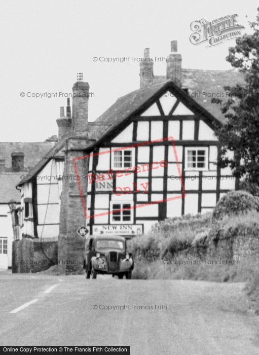 Photo of Pembridge, The New Inn c.1960