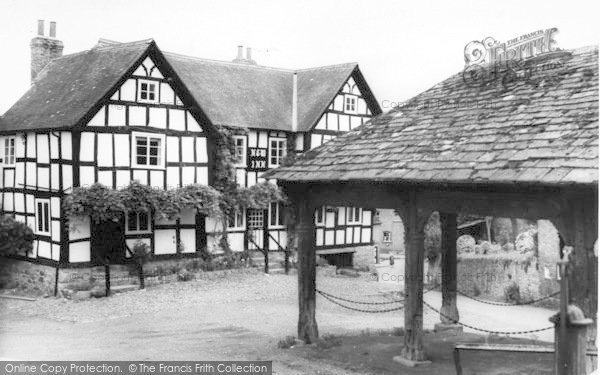 Photo of Pembridge, The New Inn c.1965