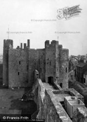 Castle 1953, Pembroke