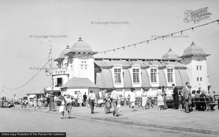 Penarth, the Pier c1955