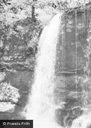 Hepste Falls c.1960, Penderyn