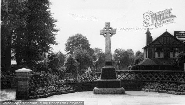 Photo of Penge, The Memorial c.1965