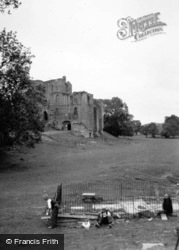 Brougham Castle c.1935, Penrith