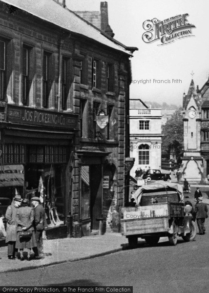 Photo of Penrith, Cornmarket c.1950