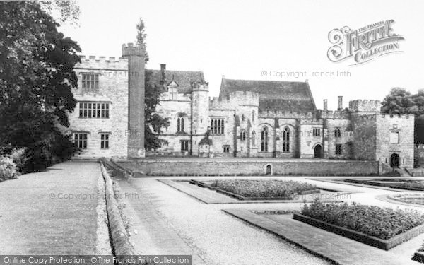 Photo of Penshurst, Penshurst Place, Lily Pond And House c.1960