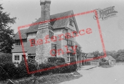 Village, Old House 1891, Penshurst