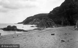 Beach And Cliffs 1931, Pentewan