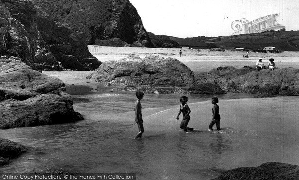 Photo of Pentewan, The Rocks c.1955