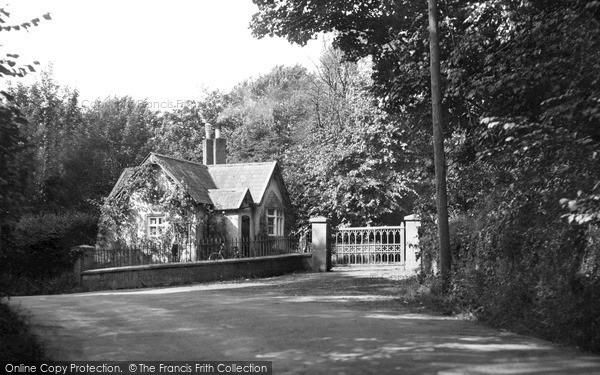 Photo of Pentraeth, Plas Gwyn Lodge 1936