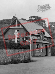 The Panton Arms Hotel c.1933, Pentraeth