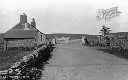 Pentre Voelas, The Denbigh Moor Road c.1935, Pentrefoelas