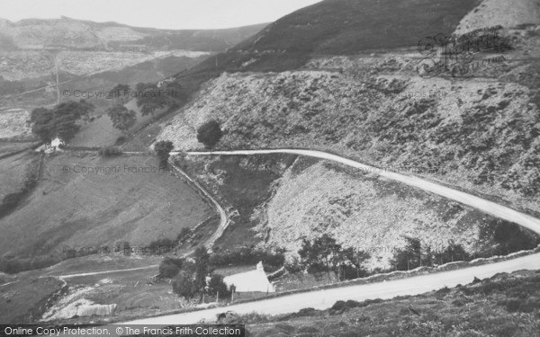 Photo of Pentredwr, The Horseshoe Pass c.1935