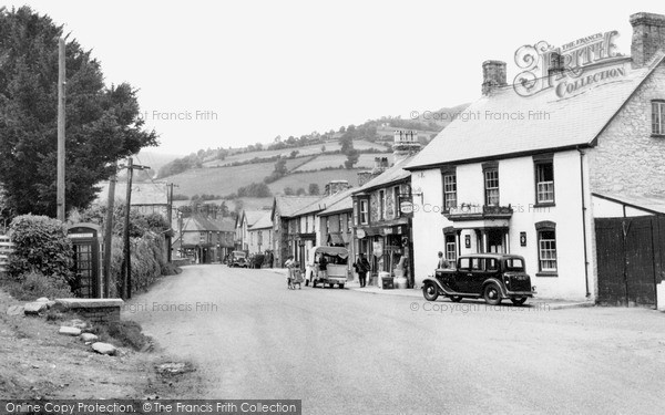 Photo of Penybontfawr, The Village c.1955