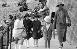 Leaving The Beach 1927, Penzance