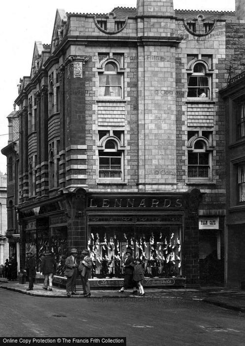 Photo of Penzance, Lennards Shoe Shop 1925