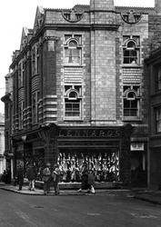 Lennards Shoe Shop 1925, Penzance