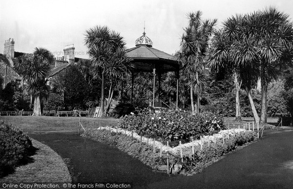 Photo of Penzance, Morrab Gardens c.1955