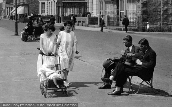 Photo of Penzance, On The Promenade 1925