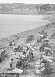 The Beach, People 1927, Penzance