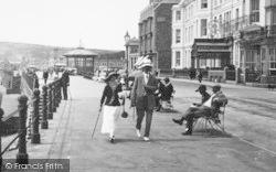 The Promenade, People 1920, Penzance
