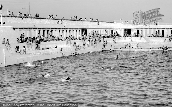 Photo of Penzance, The Swimming Pool c.1960