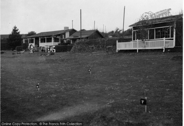 Photo of Percuil, The Putting Green At Bide A While Cafe c.1933