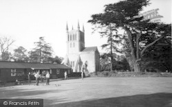 Abbey And Bowling Green c.1955, Pershore