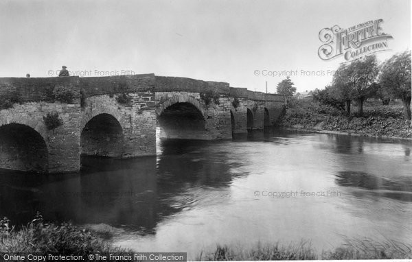 Photo of Pershore, River Avon, Old Bridge 1931