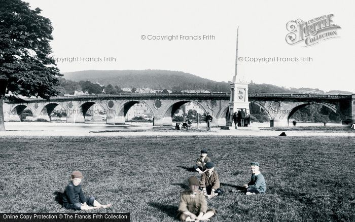 Photo of Perth, Bridge And Monument 1899