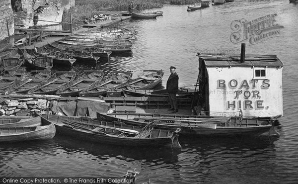 Photo of Peterborough, A Boatman 1919