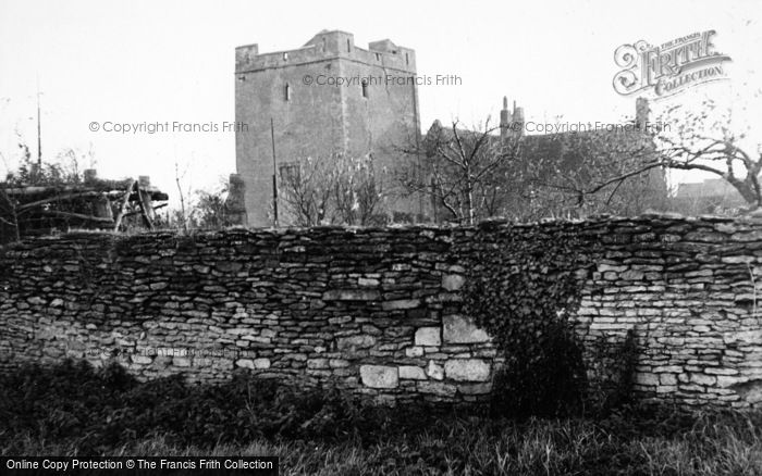 Photo of Peterborough, Longthorpe Tower c.1950