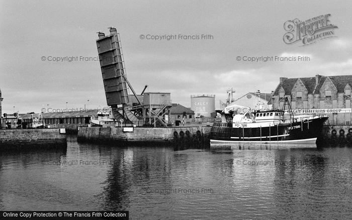 Photo of Peterhead, Harbour, The Lift Bridge 2006