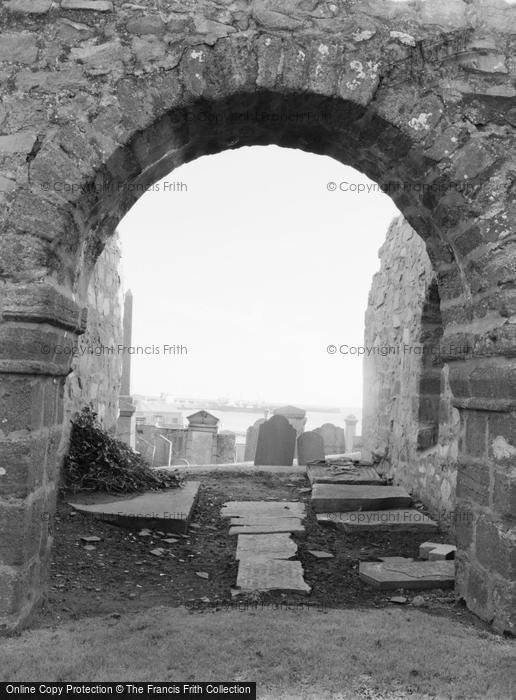 Photo of Peterhead, Old St Peter's Church, Chancel Arch 2003