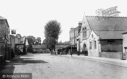 College Street 1898, Petersfield