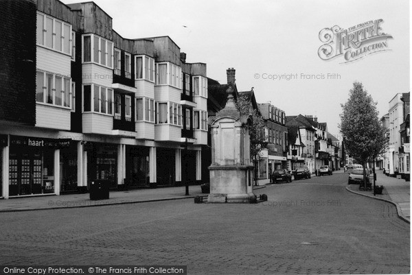 Photo of Petersfield, High Street 2004