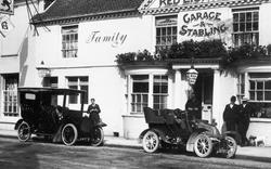 Motor Cars At The Red Lion Hotel 1906, Petersfield