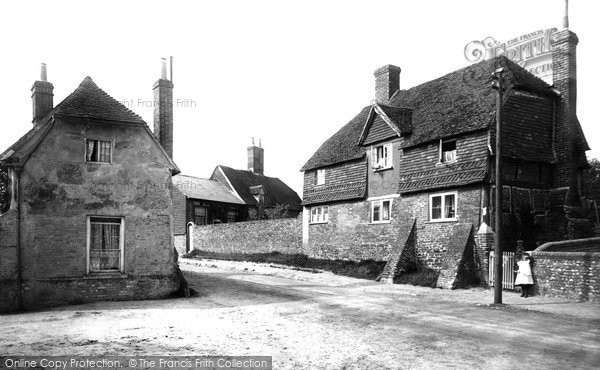 Photo of Petersfield, Old Houses Near The Spain 1898