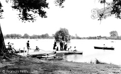 The Pond c.1960, Petersfield