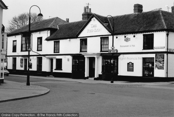 Photo of Petersfield, The Red Lion 2004