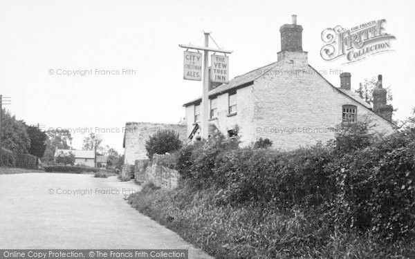 Photo of Peterstow, The Yew Tree Inn c.1960