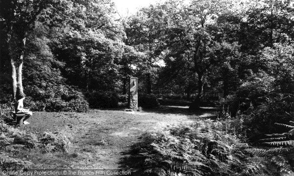Photo of Petts Wood, Willett Woods, The Willett Memorial c.1960
