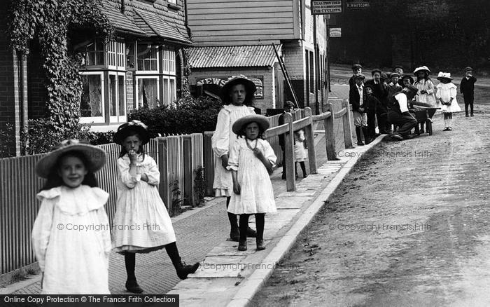 Photo of Petworth, Children In North Street 1908