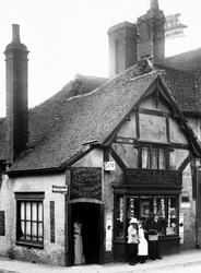Pellett's Shop, Saddler's Row 1906, Petworth