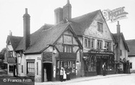 Saddler's Row 1906, Petworth