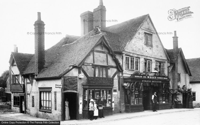 Petworth, Saddler's Row 1906