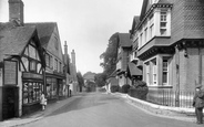 Saddler's Row And Swan Hotel 1928, Petworth